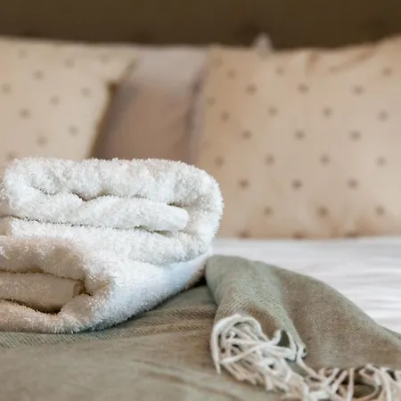 Διαμέρισμα 3 Bed Flats Near Station & Centre - Sleeps 6 *